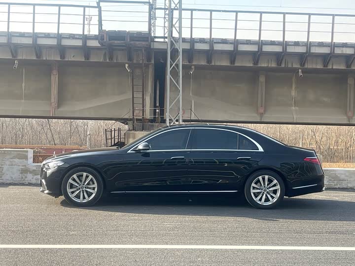 Фото 3 - Mercedes-Benz S-Class