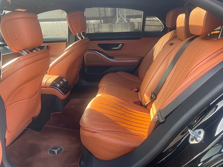 Фото 5 - Mercedes-Benz S-Class