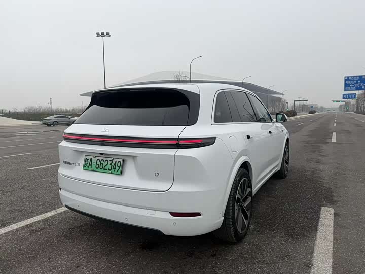 Фото 9 - LiXiang L7