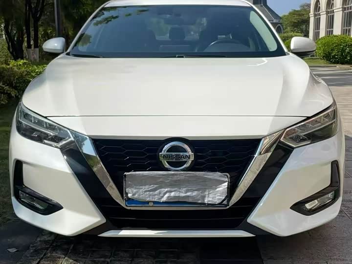 Фото 2 - Nissan Sylphy