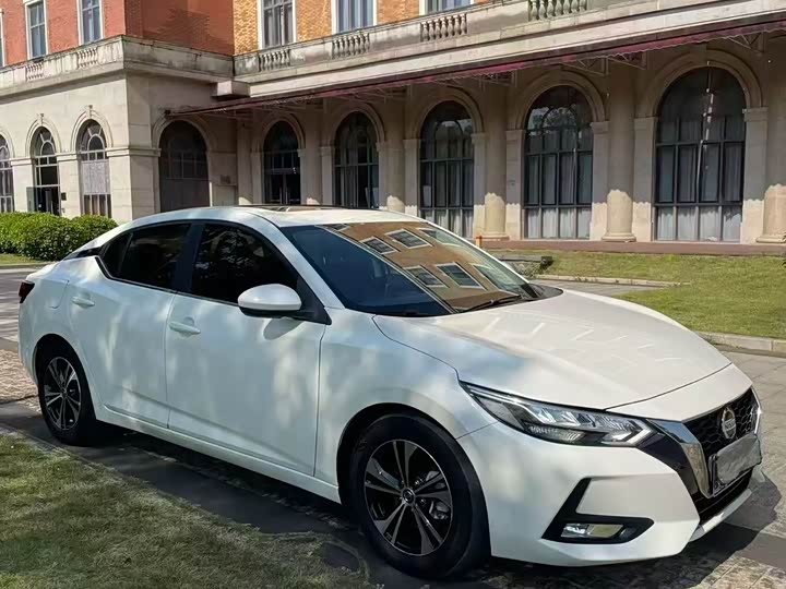 Фото 3 - Nissan Sylphy