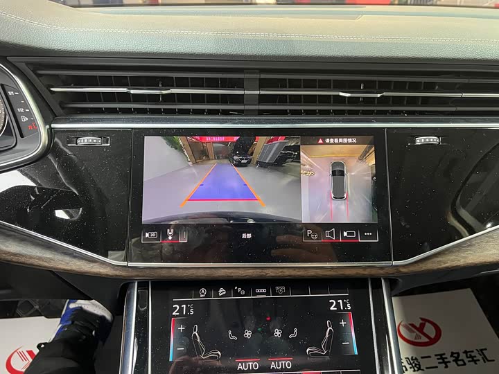 Фото 6 - Audi Q7