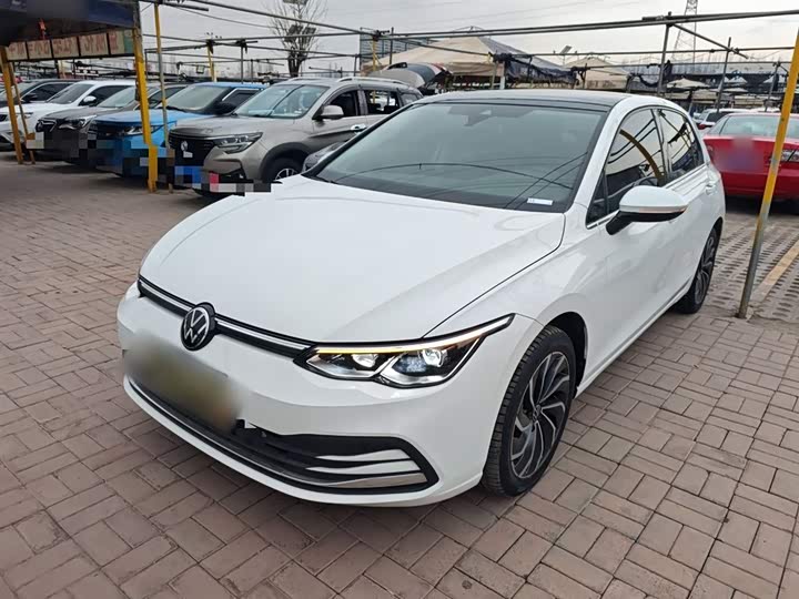 Фото 2 - Volkswagen Golf