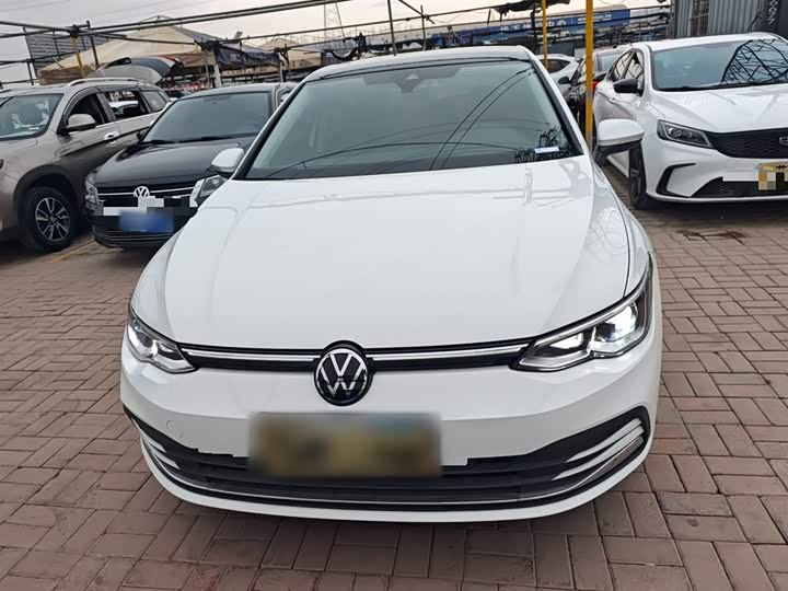 Фото 3 - Volkswagen Golf