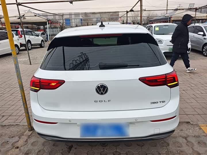 Фото 6 - Volkswagen Golf