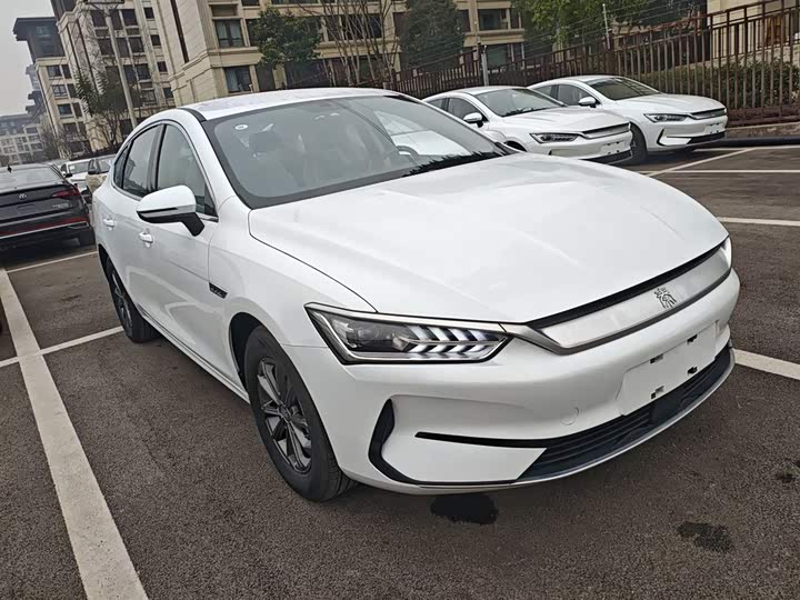 Фото 4 - BYD Qin Plus