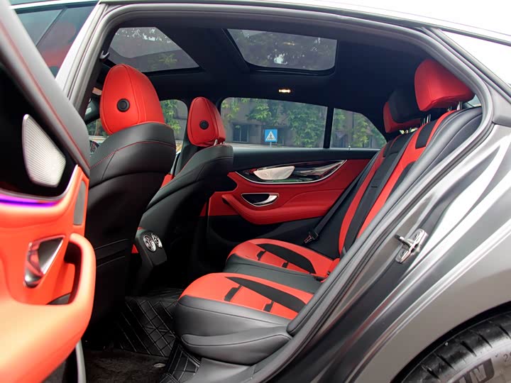 Фото 9 - Mercedes-Benz AMG GT