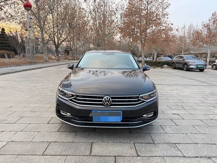 Фото 2 - Volkswagen Magotan