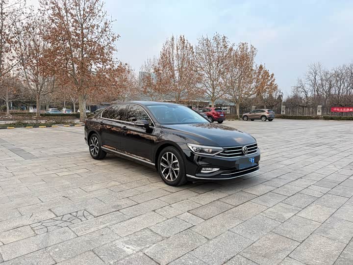 Фото 3 - Volkswagen Magotan