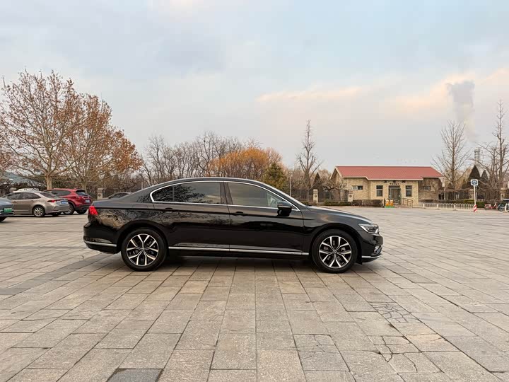 Фото 8 - Volkswagen Magotan