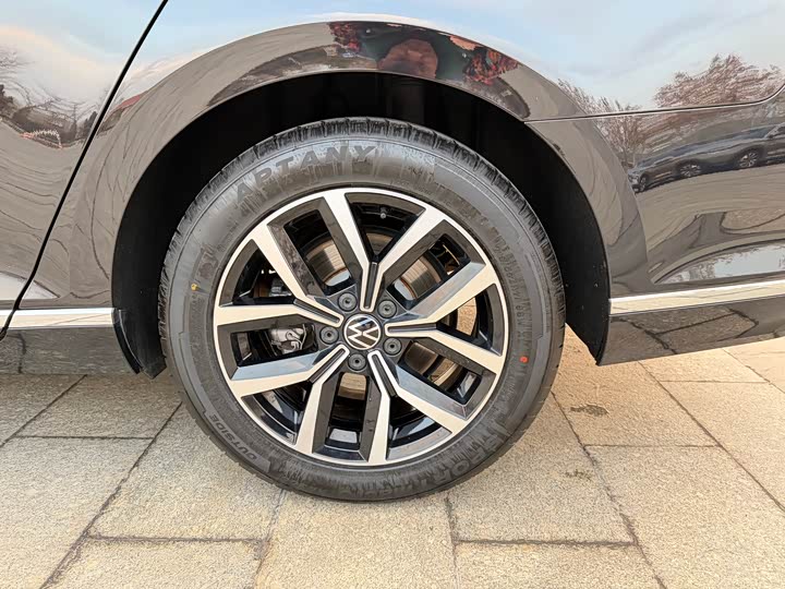 Фото 9 - Volkswagen Magotan