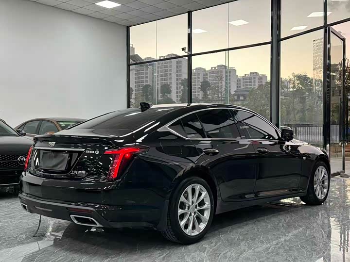 Фото 9 - Cadillac CT5