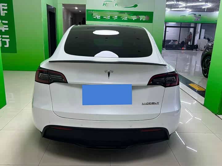 Фото 4 - Tesla Model Y
