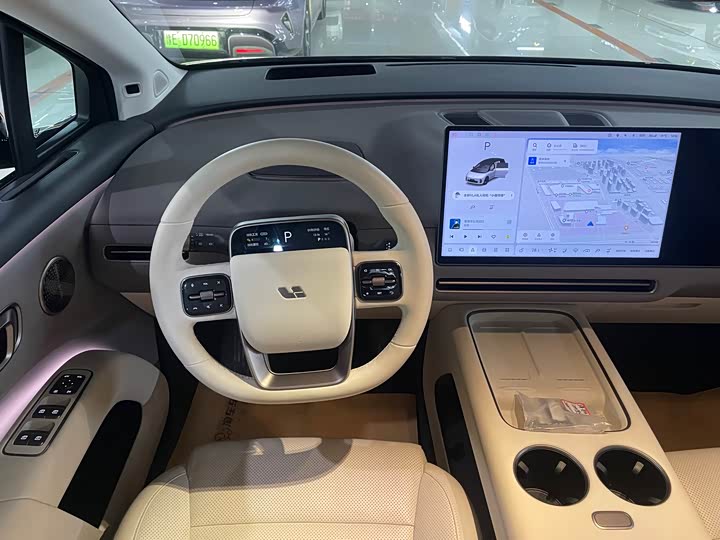 Фото 7 - LiXiang i8