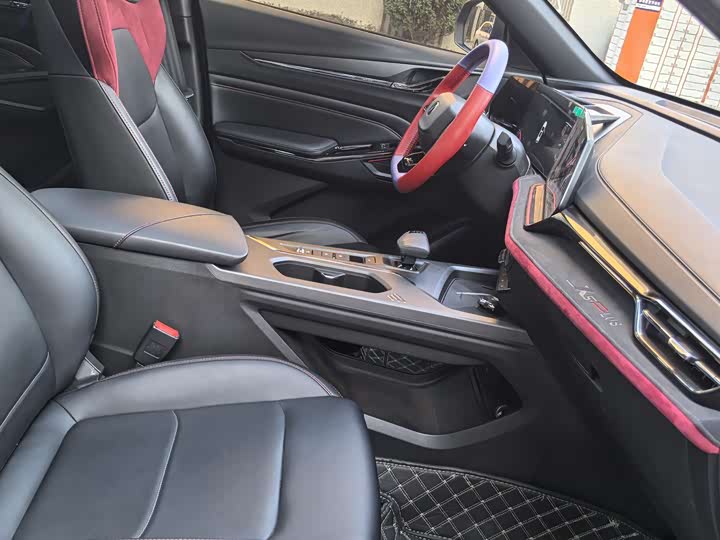 Фото 7 - Changan X5 Plus