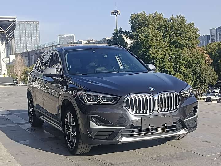 Фото 3 - BMW X1