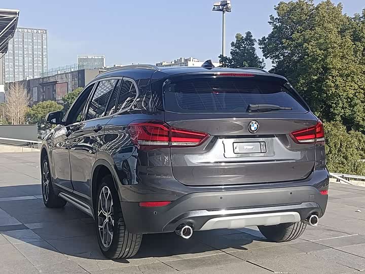 Фото 6 - BMW X1