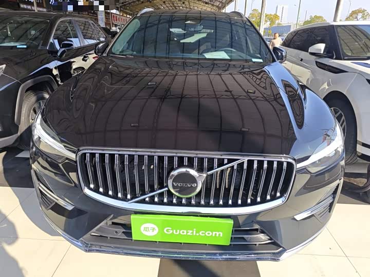 Фото 3 - Volvo XC60