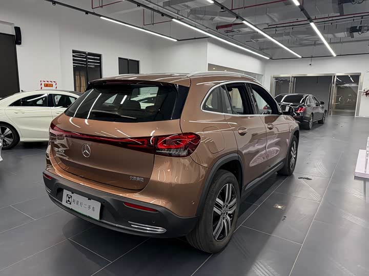 Фото 5 - Mercedes-Benz EQA