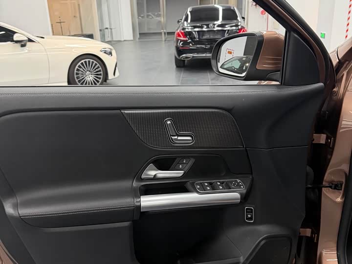 Фото 7 - Mercedes-Benz EQA