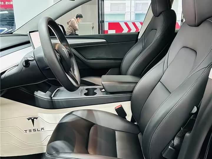 Фото 7 - Tesla Model Y