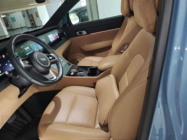 Фото 8 - LiXiang One