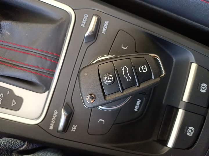 Фото 9 - Audi Q2L