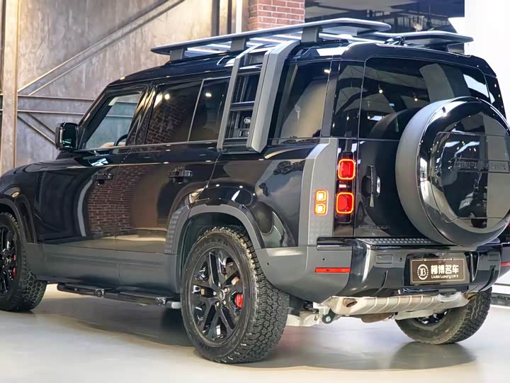 Фото 6 - Land Rover Defender