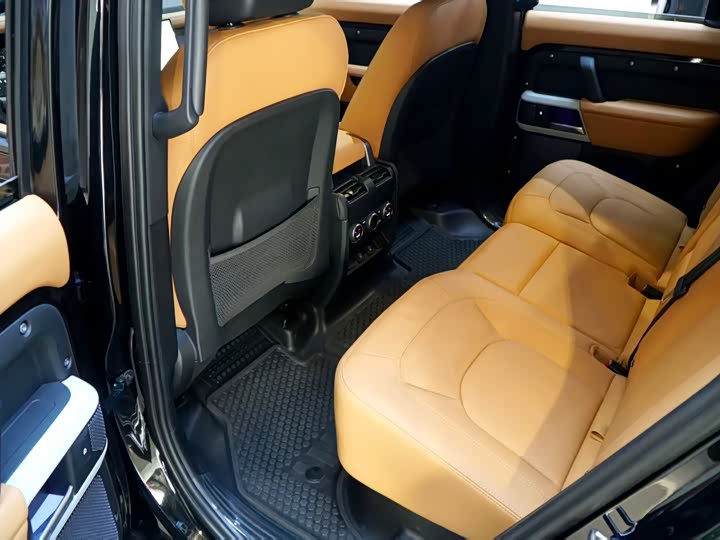 Фото 7 - Land Rover Defender