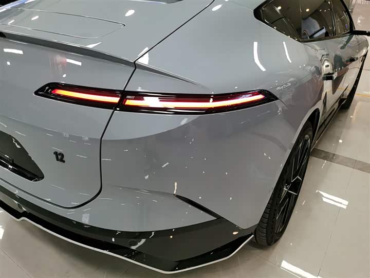 Фото 8 - Avatr 12