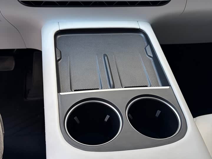 Фото 8 - XPeng G6