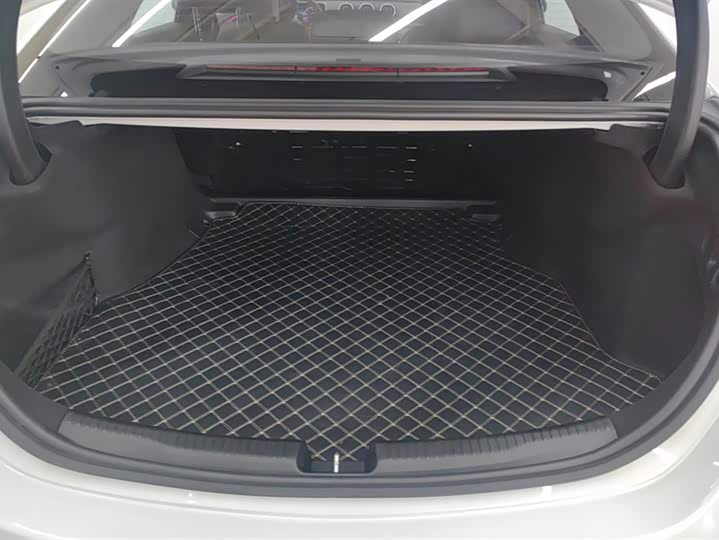 Фото 4 - Mercedes-Benz C-Class