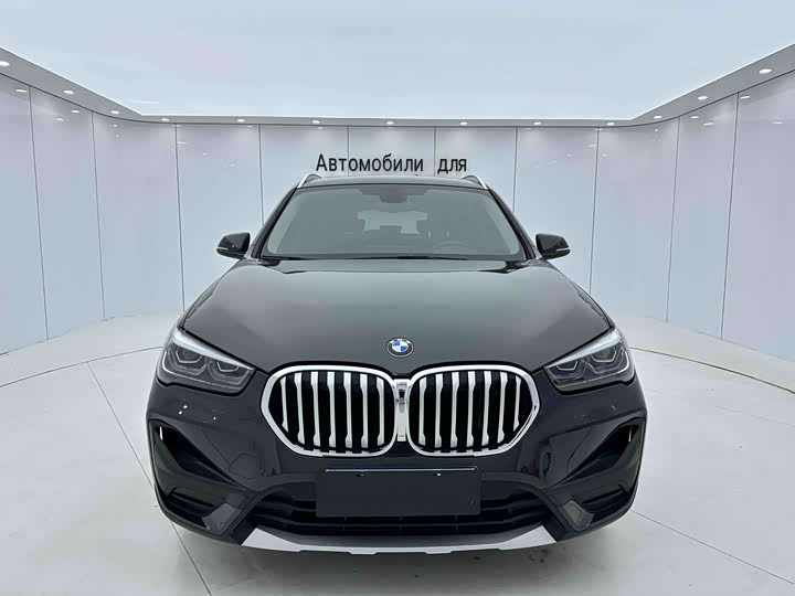 Фото 2 - BMW X1