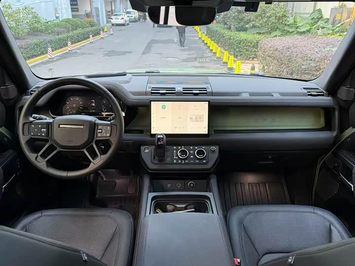 Фото 3 - Land Rover Defender