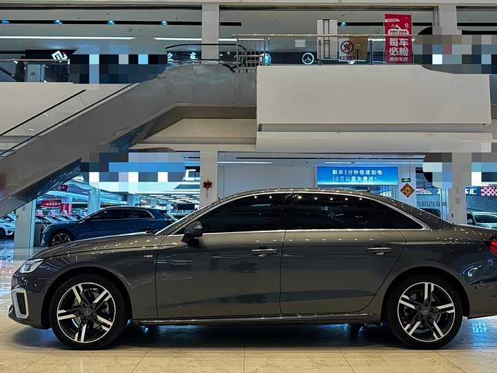 Фото 6 - Audi A4L