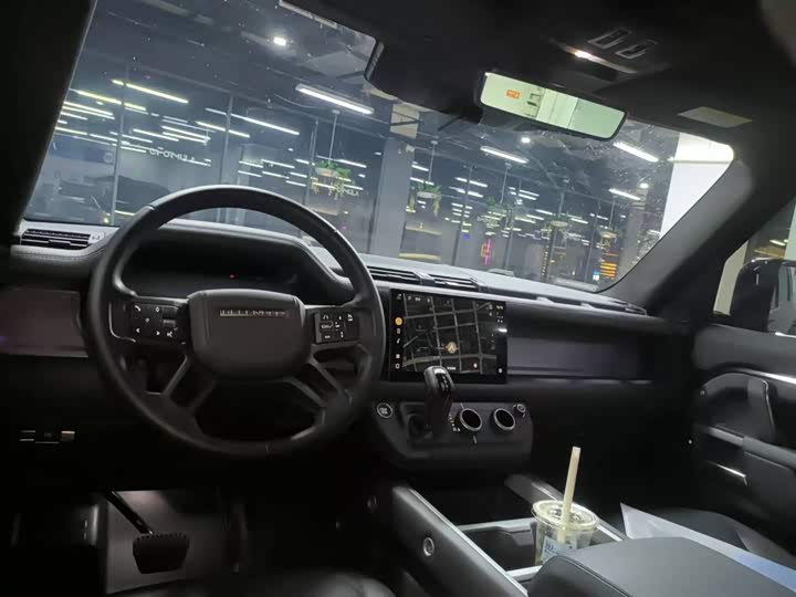 Фото 3 - Land Rover Defender