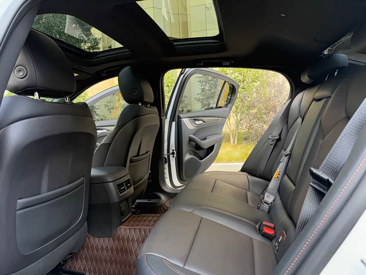 Фото 7 - Cadillac CT5