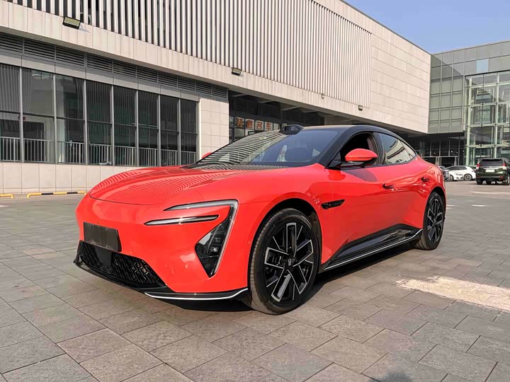 Фото 1 - Avatr 06