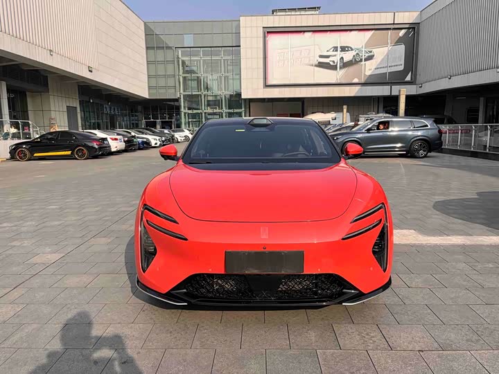 Фото 2 - Avatr 06