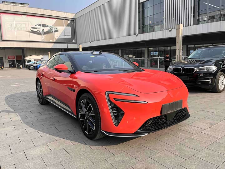 Фото 3 - Avatr 06