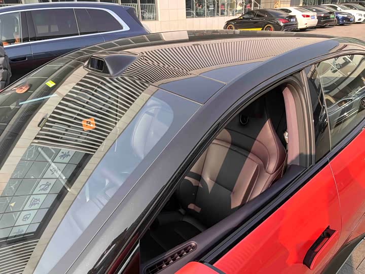 Фото 6 - Avatr 06