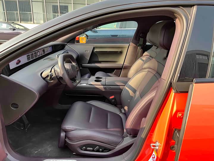 Фото 8 - Avatr 06