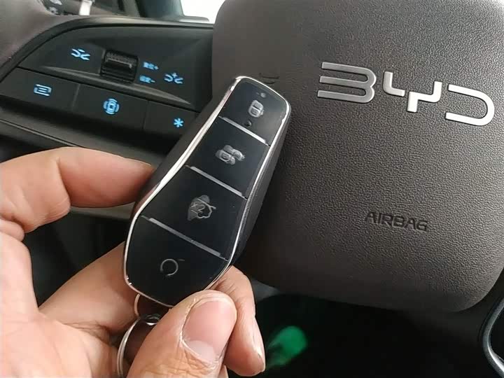 Фото 9 - BYD Song Plus Hybrid/EV