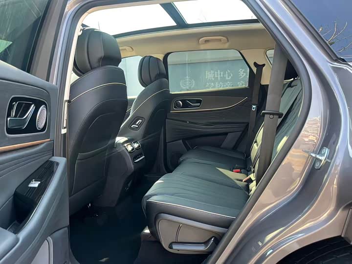 Фото 8 - Chery Tiggo 9