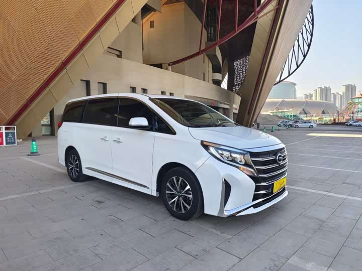 Фото 3 - GAC Trumpchi M8
