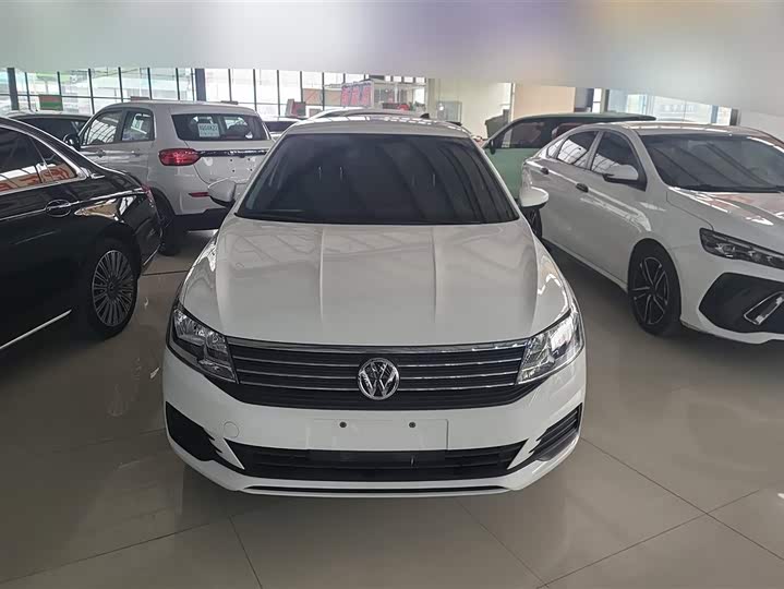 Фото 2 - Volkswagen Lavida