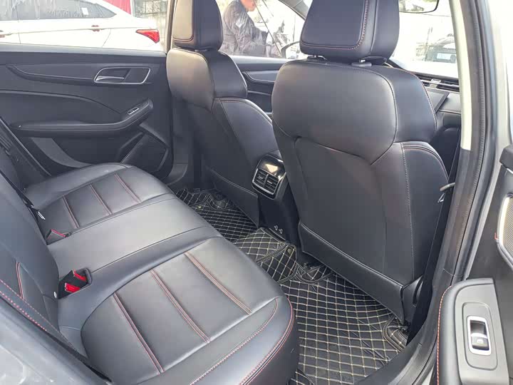 Фото 9 - MG Motor 6