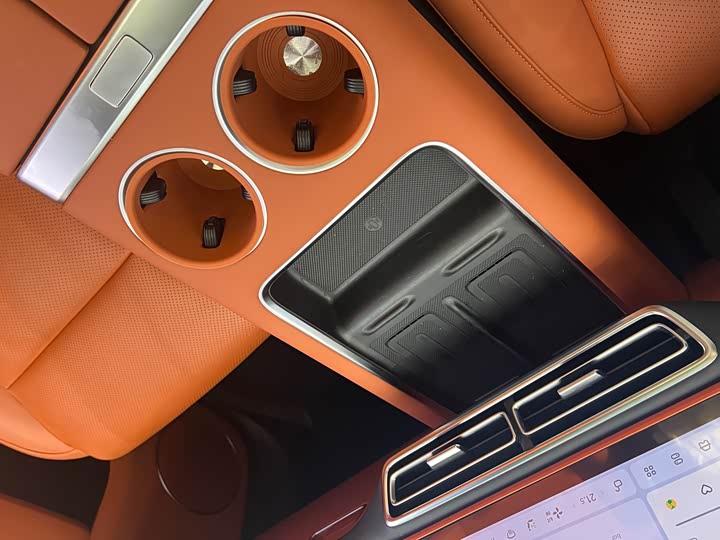 Фото 9 - LiXiang L8