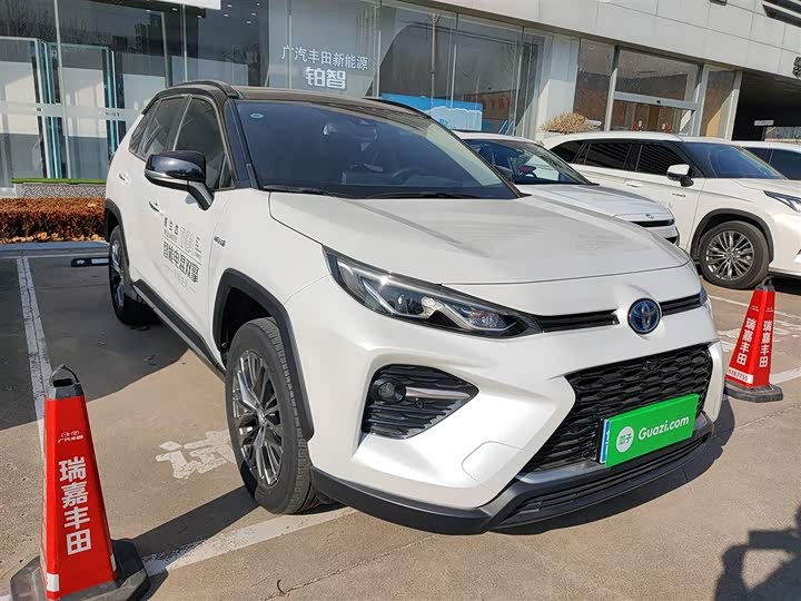 Фото 4 - Toyota Wildlander