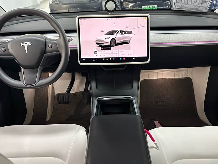 Фото 6 - Tesla Model Y